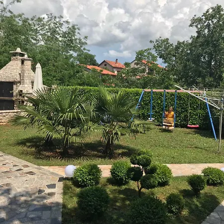 Сasa de vacaciones Mit 2 Schlafzimmer Oder - Istrien-fiorini Brtonigla