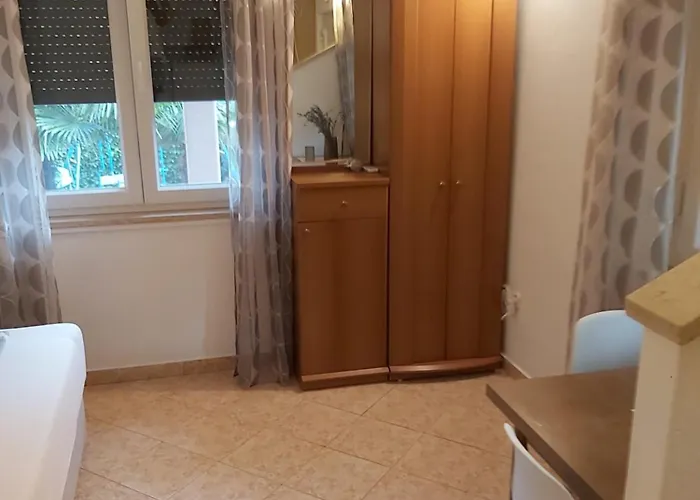 Ferienwohnung Mit 2 Schlafzimmer Oder Studio Apartment - Istrien-Fiorini Vikendica *