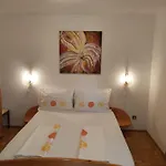 Vakantiehuis Mit 2 Schlafzimmer Oder - Istrien-fiorini Brtonigla