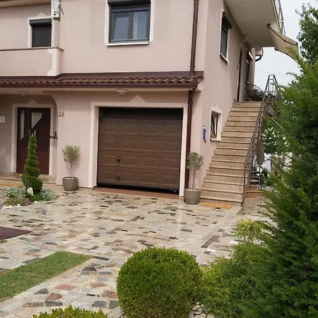 Holiday home Ferienwohnung Mit 2 Schlafzimmer Oder Studio Apartment - Istrien-Fiorini Brtonigla