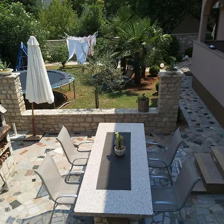 Ferienwohnung Mit 2 Schlafzimmer Oder Studio Apartment - Istrien-Fiorini Vikendica *