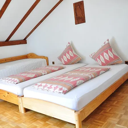 Holiday home Ferienwohnung Mit 2 Schlafzimmer Oder Studio Apartment - Istrien-Fiorini