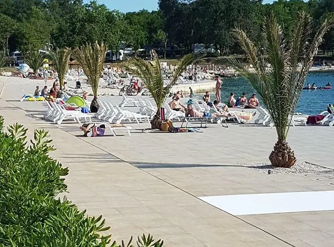 Feriehus Mit 2 Schlafzimmer Oder - Istrien-fiorini