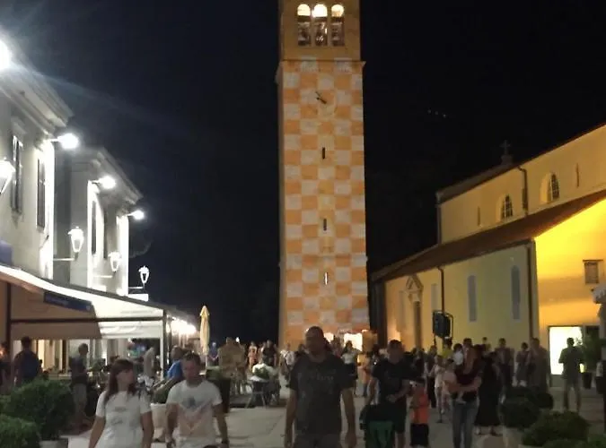 Mit 2 Schlafzimmer Oder - Istrien-fiorini Feriehus Brtonigla